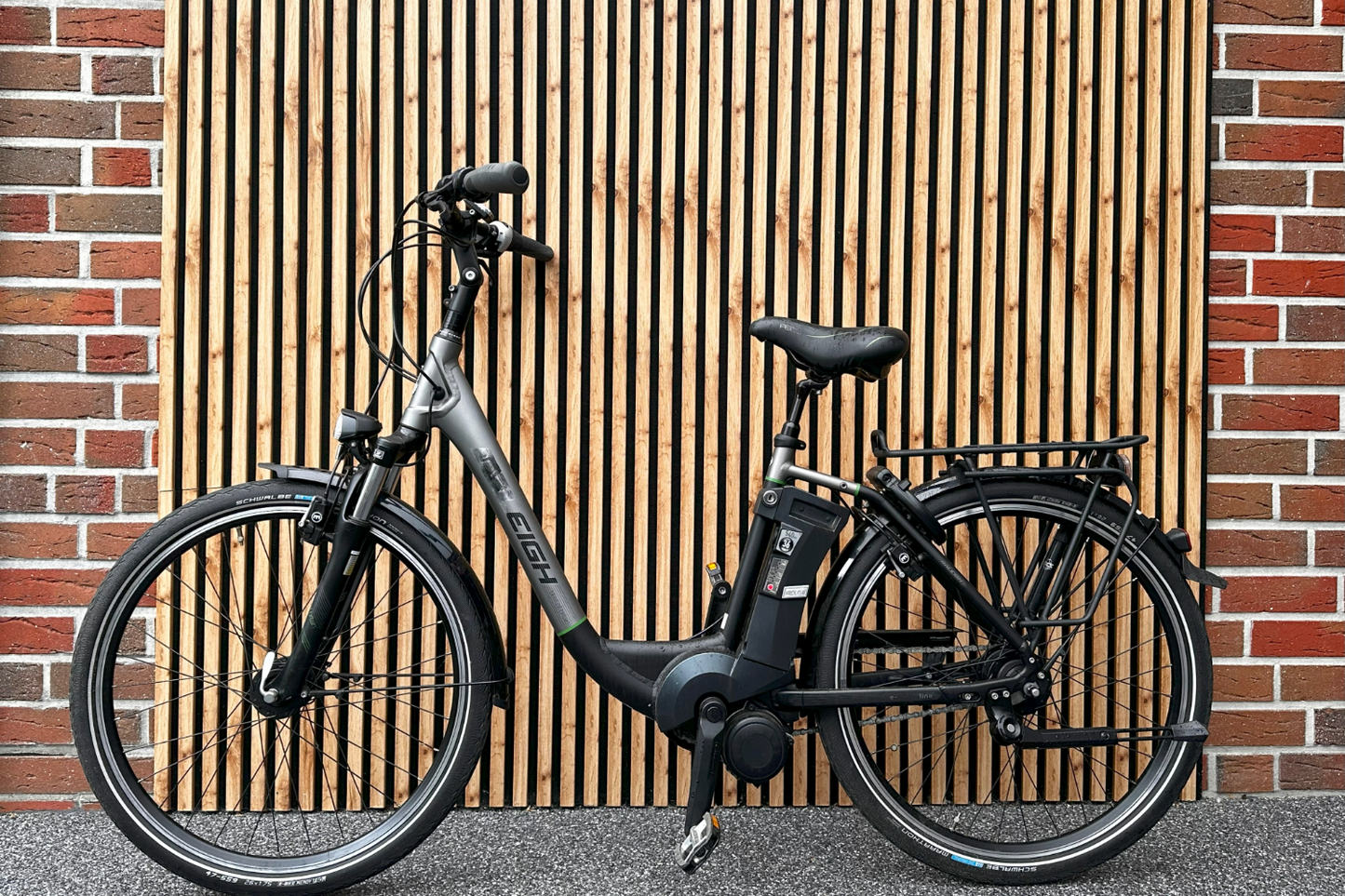 Raleigh E-Bike Impulse Motor 26 Zoll Damen Cityfahrrad 8-Gang mit Rücktritt